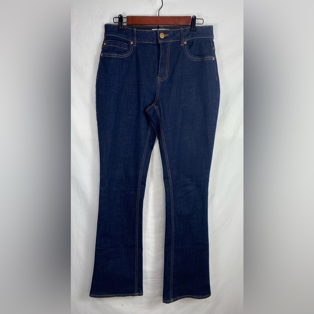 EST. 1946 Blue Denim Bootcut Jeans in Size 8.